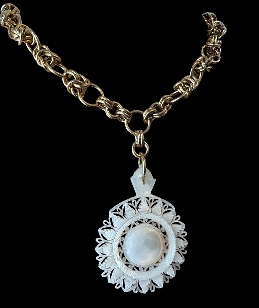 Chantilly Lace